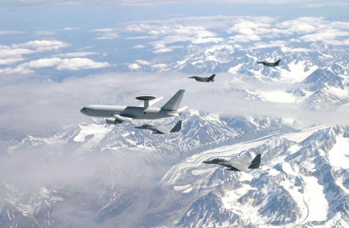Máy bay cảnh báo sớm cỡ lớn E-767 của Lực lượng Phòng vệ Trên không Nhật Bản (hình ảnh lớn nhất).